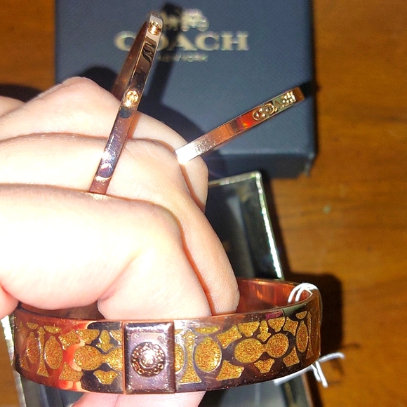 NWT Stunning Coach Bracelet Set of 3!!! - Picture 7 of 15